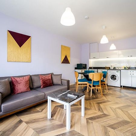 סופיה Sunny Apartment In Studentski Grad, Behind Unss מראה חיצוני תמונה