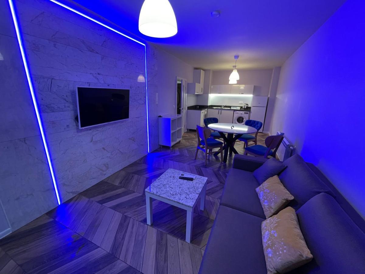 סופיה Sunny Apartment In Studentski Grad, Behind Unss מראה חיצוני תמונה