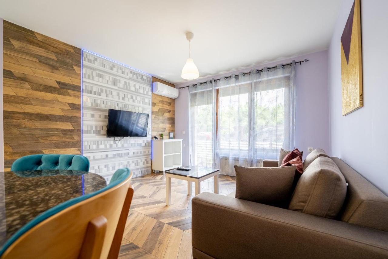 סופיה Sunny Apartment In Studentski Grad, Behind Unss מראה חיצוני תמונה