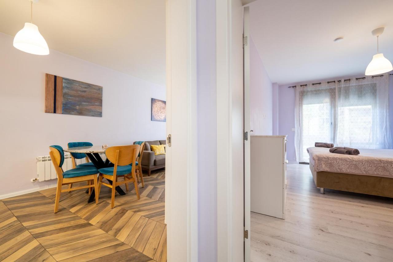 סופיה Sunny Apartment In Studentski Grad, Behind Unss מראה חיצוני תמונה