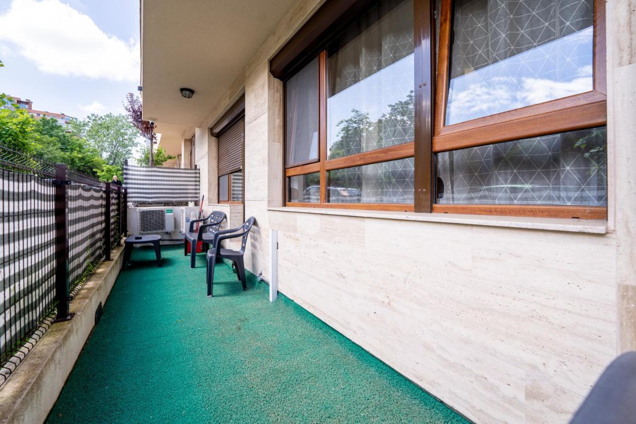 סופיה Sunny Apartment In Studentski Grad, Behind Unss מראה חיצוני תמונה