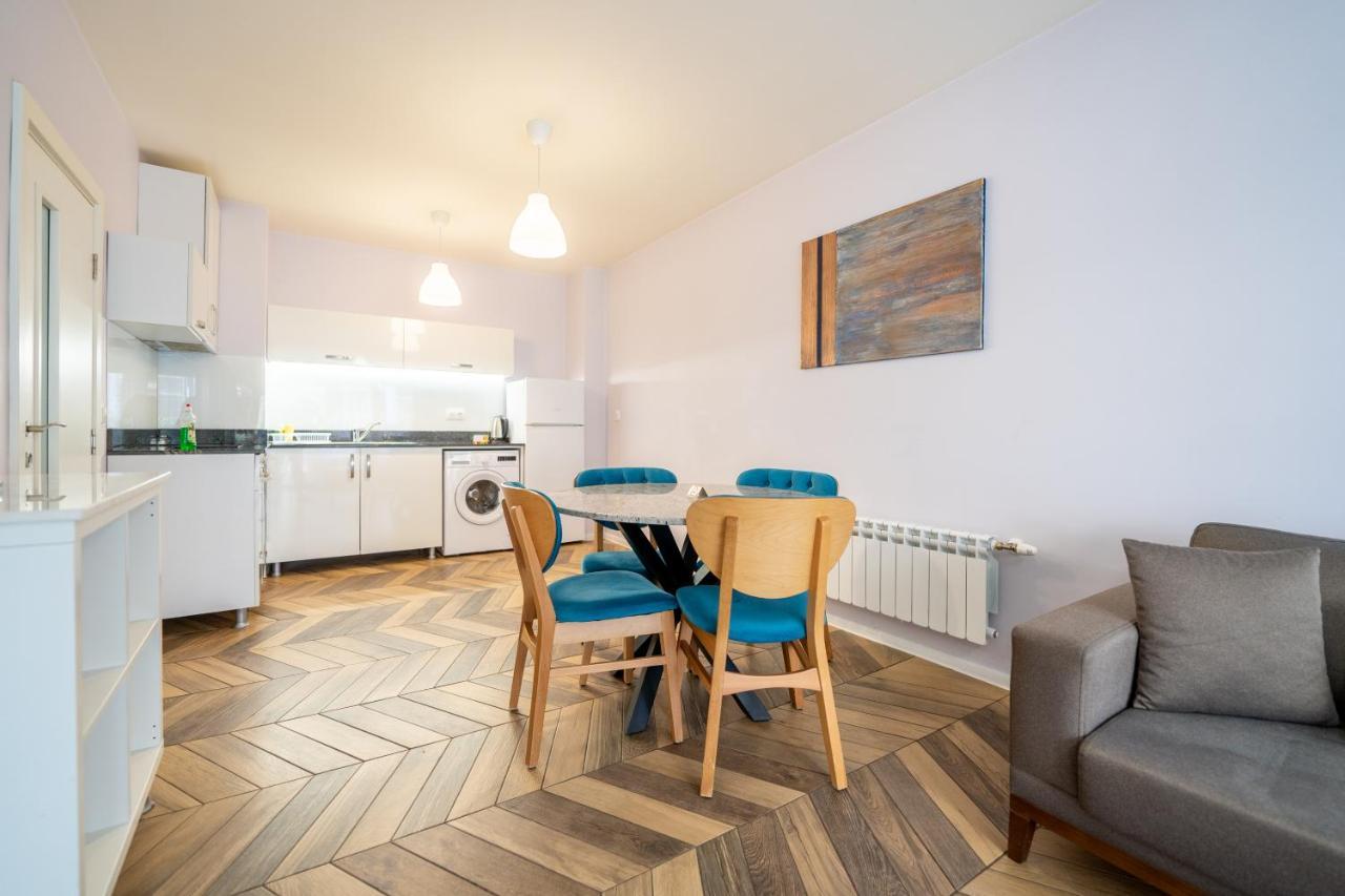 סופיה Sunny Apartment In Studentski Grad, Behind Unss מראה חיצוני תמונה