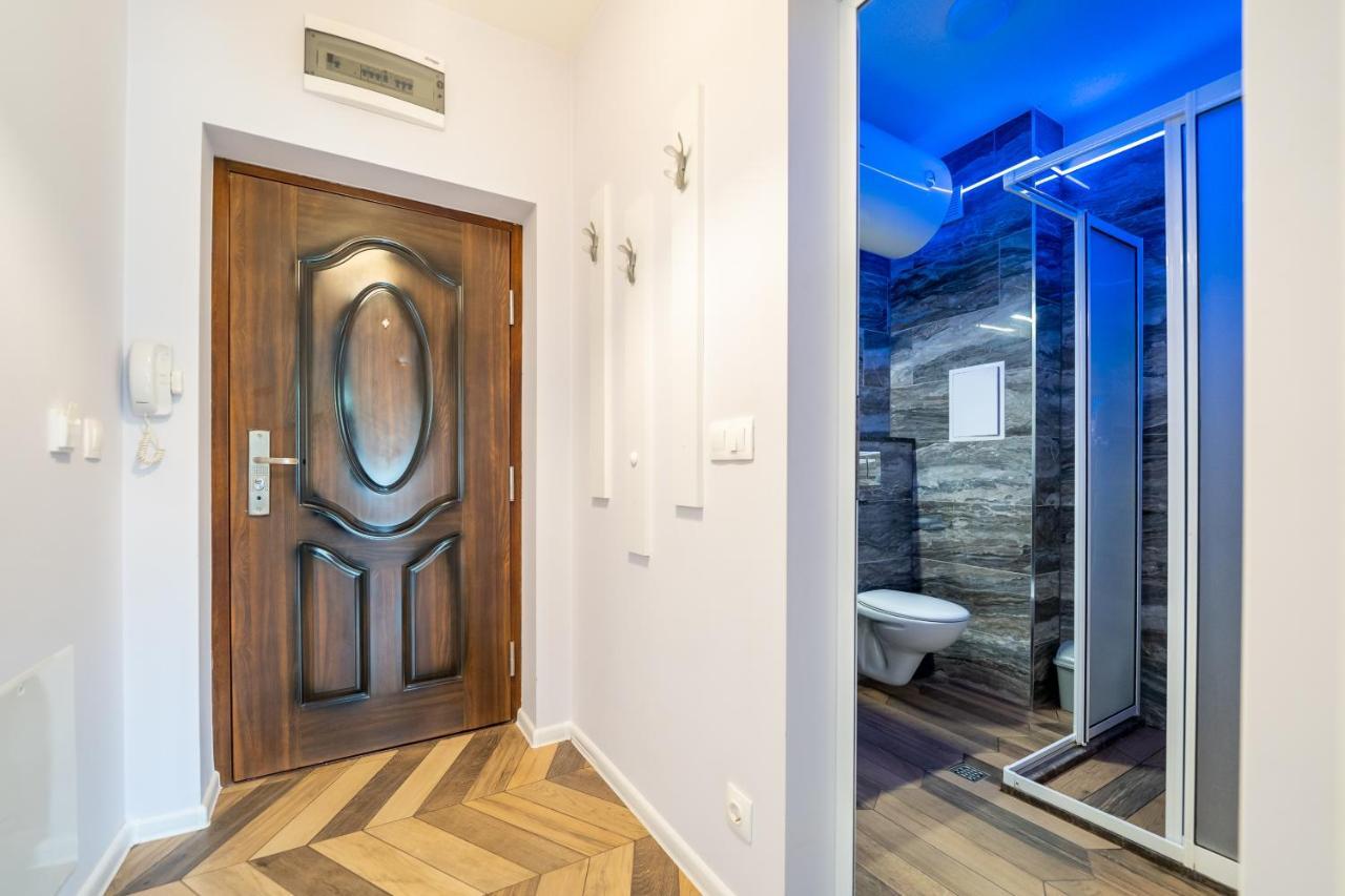 סופיה Sunny Apartment In Studentski Grad, Behind Unss מראה חיצוני תמונה